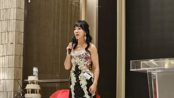 한양대 갈등문제연구소(갈협)가 19일 저녁 정기총회 및 총동문회 송년의 밤 행사에서 정건희 신임 회장이 취임사를 하고 있다. (갈협 제공)